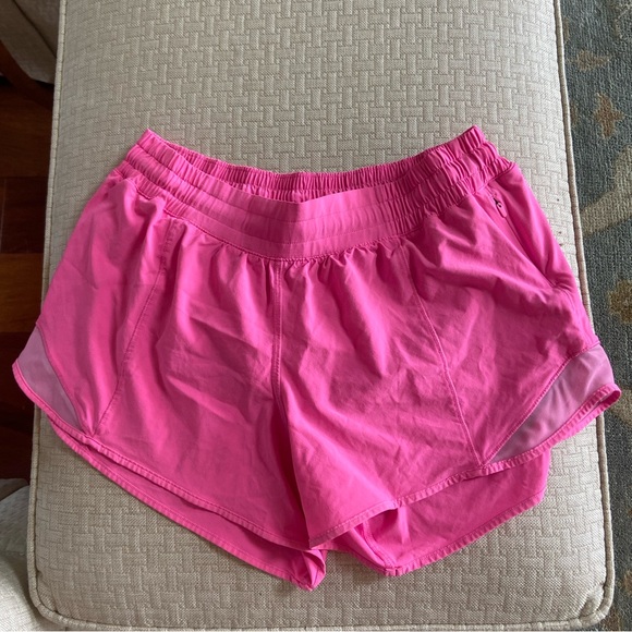 lululemon athletica Pants - Lululemon Hotty Hot Short 4” Low Rise